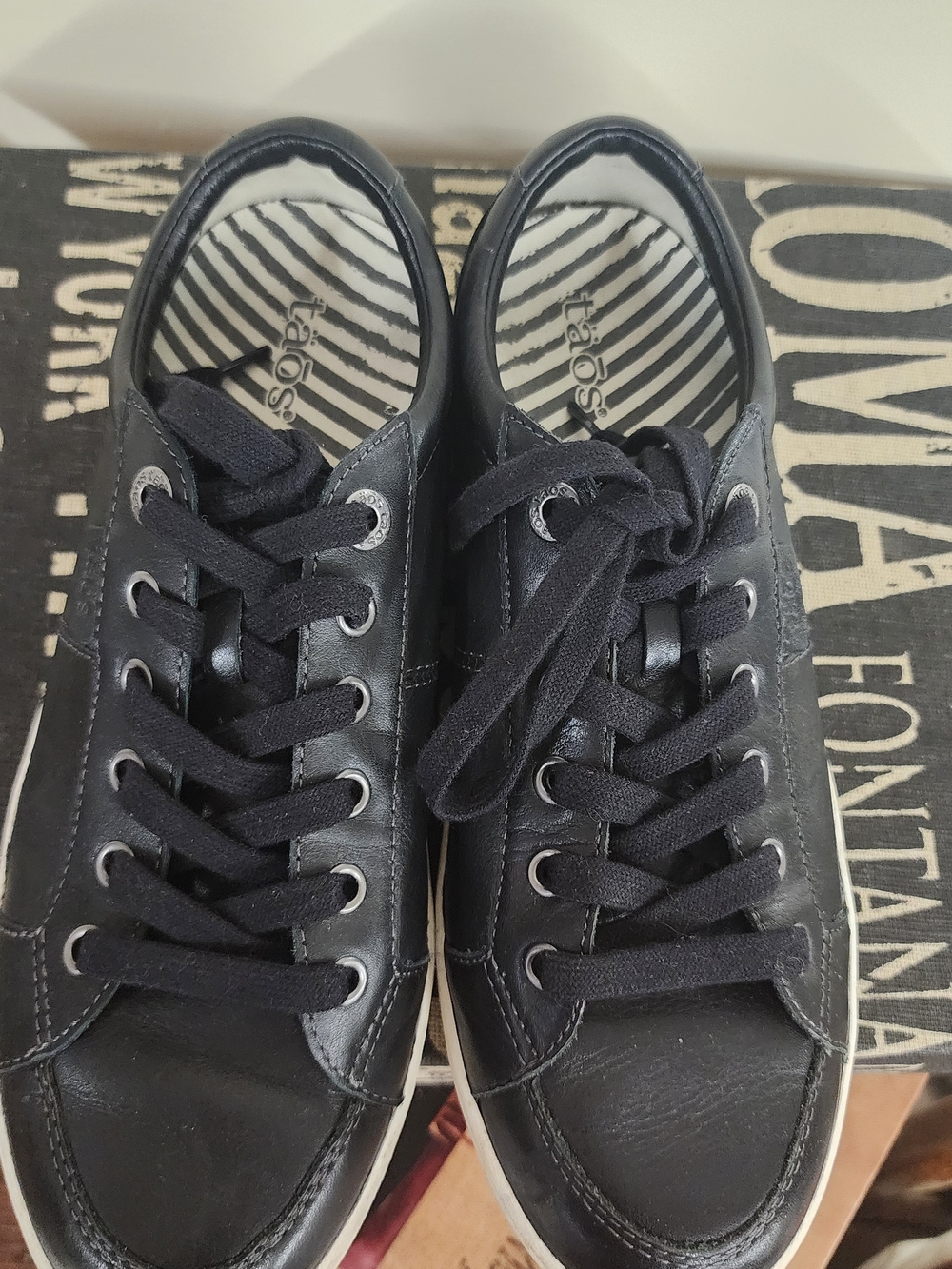 Taos Black Leather Low-Top Sneakers - Casual Everyday Style - Picture 2 of 5